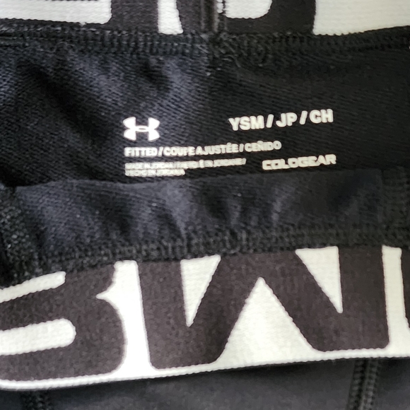 (Pre-loved) UnderArmour Kids Leggings - Picture 2 of 4